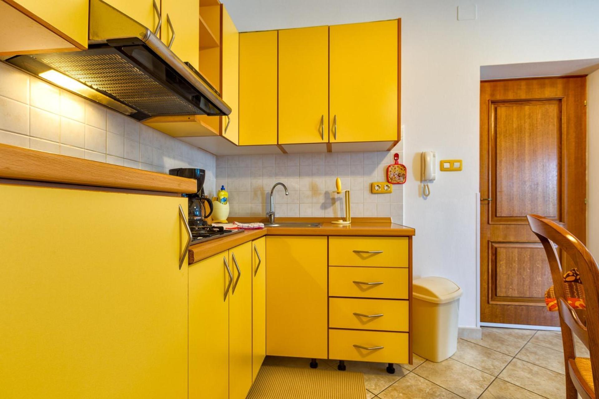 Apartments With A Parking Space 말리로시니 객실 사진