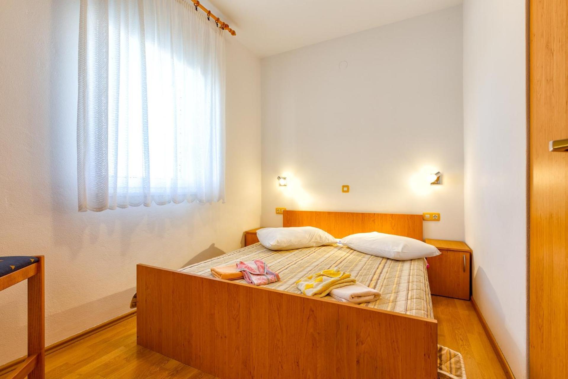 Apartments With A Parking Space 말리로시니 외부 사진